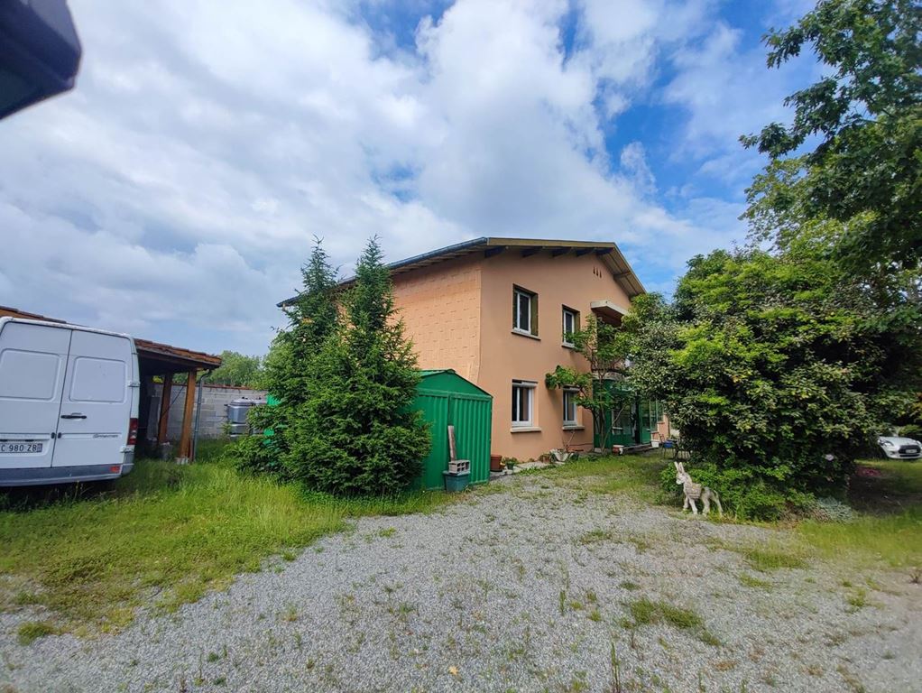 Maison partagée 8 pièces à Cazeres