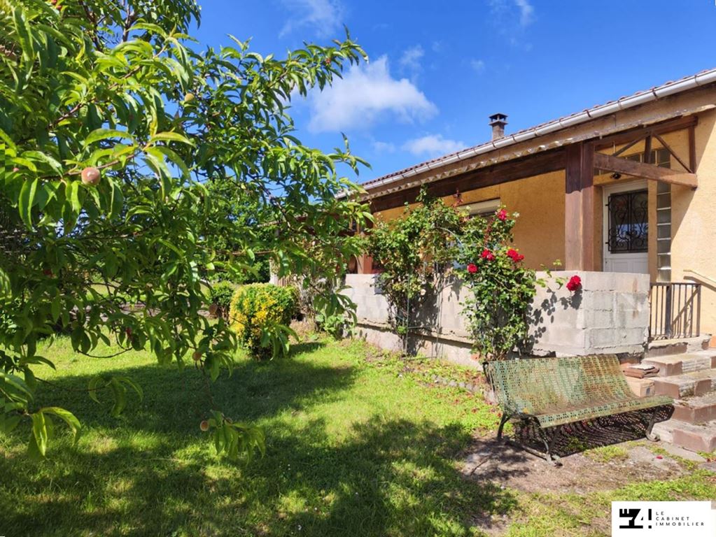 Maison de plain pied 6 pièces à Mondavezan